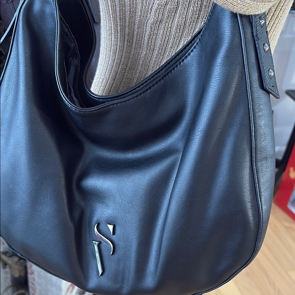 Stylish Black Leather Women's Bag